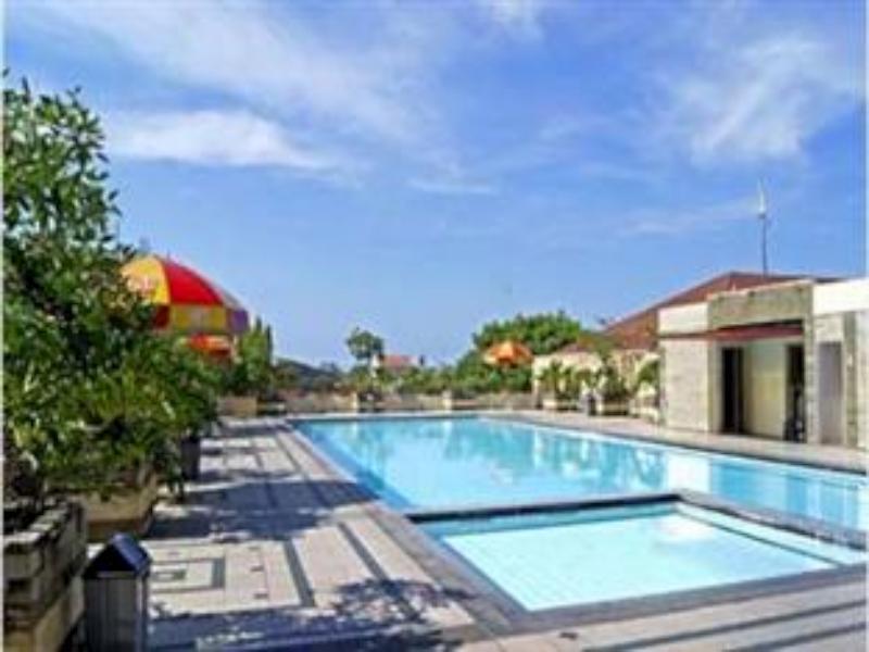 Karlita Hotel Tegal Exterior foto